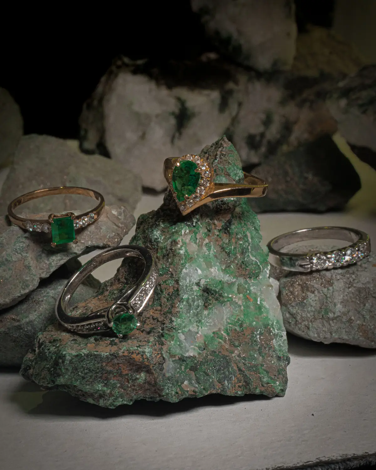 Anillos con Esmeralda – ST Joyería