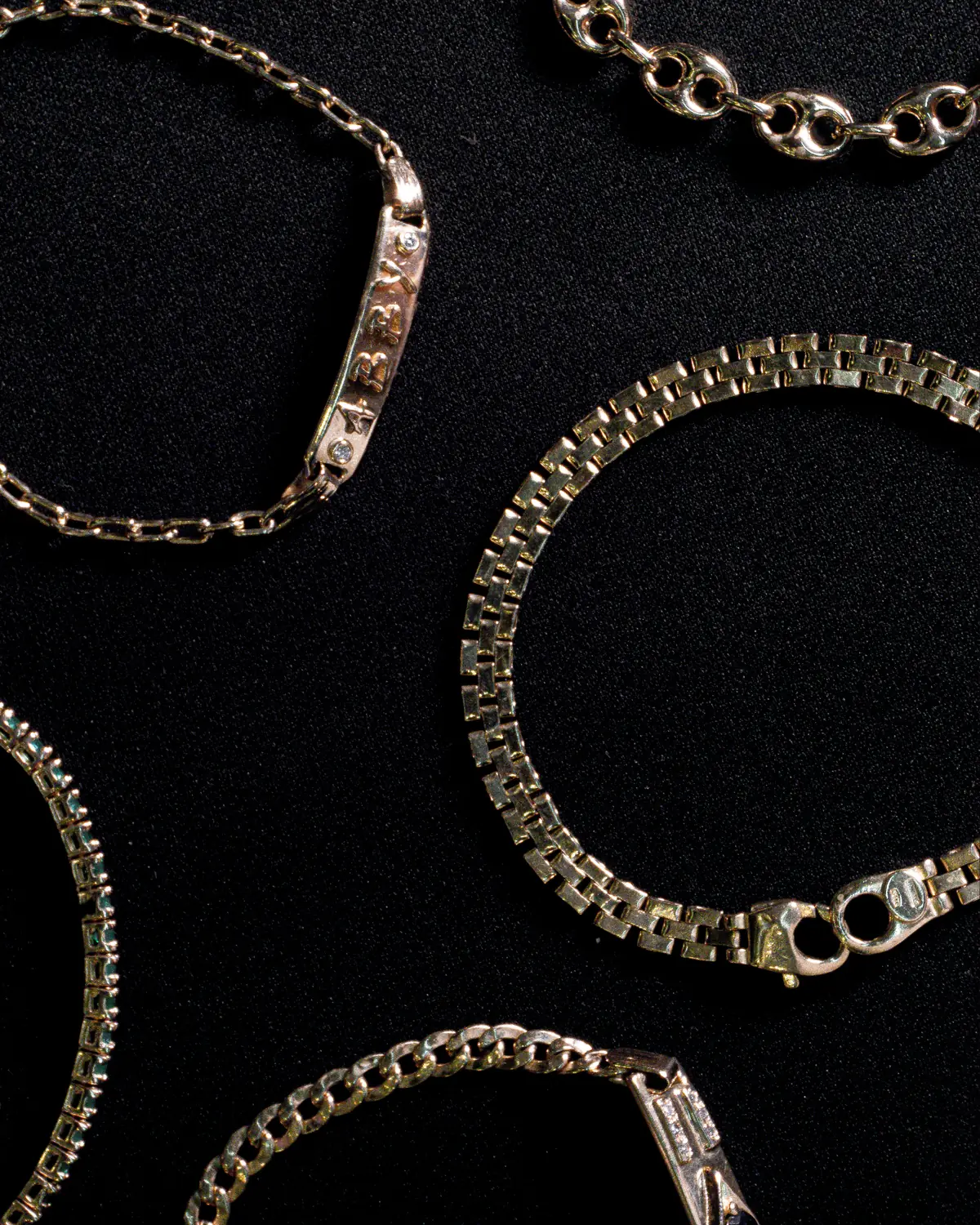 Pulseras en Oro – ST Joyería